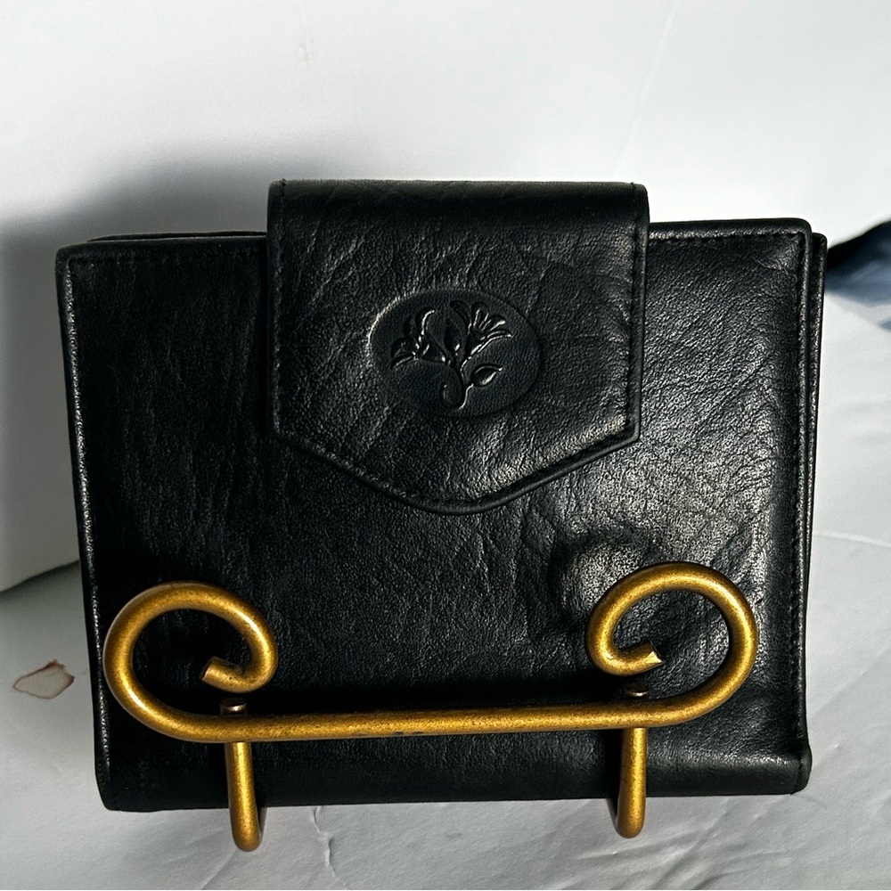 Buxton leather wallet black with kiss lock